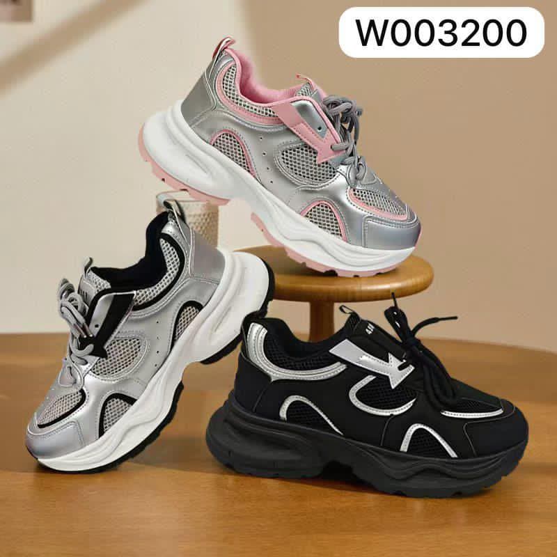 WOO3200 SNEAKERS